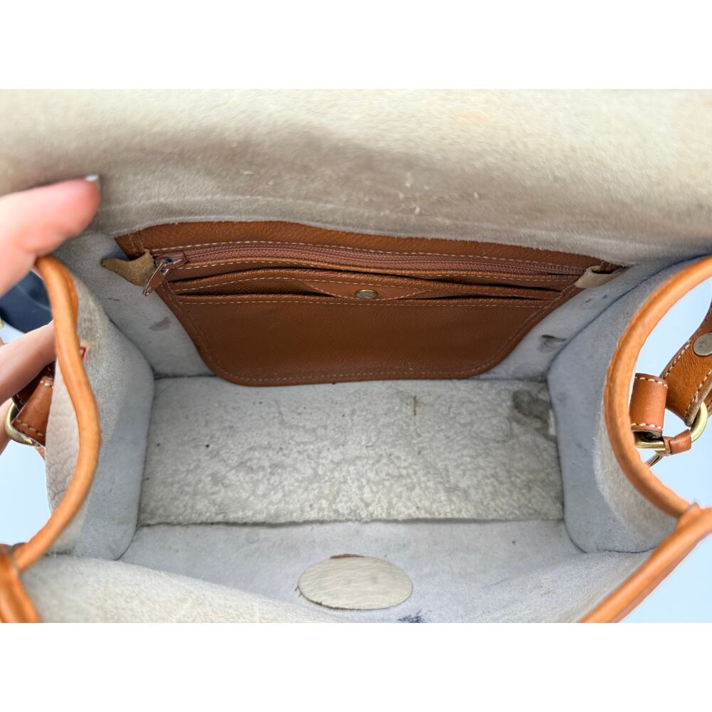 Authentic Vintage Dooney & Bourke All-Weather (AWL) Classic Medium Essex Bag - Picture 9 of 15